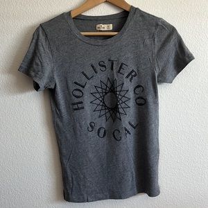 Hollister Tee